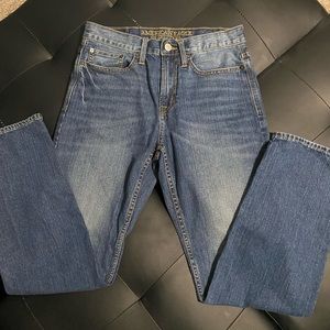 American Eagle men’s jeans